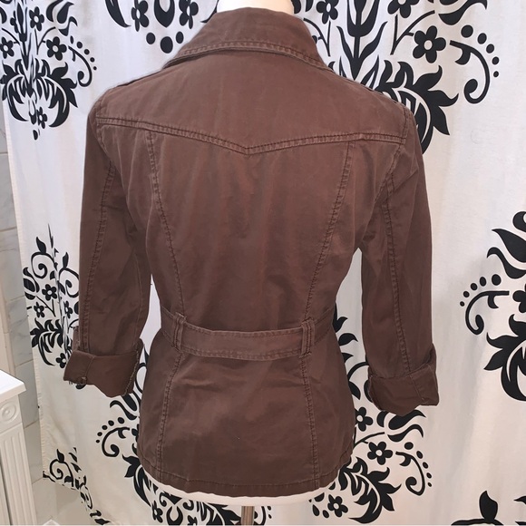 French Cuff Sz M Brown Safari Style Jacket with Patch Pockets and Self Tie Belt - Picture 6 of 10